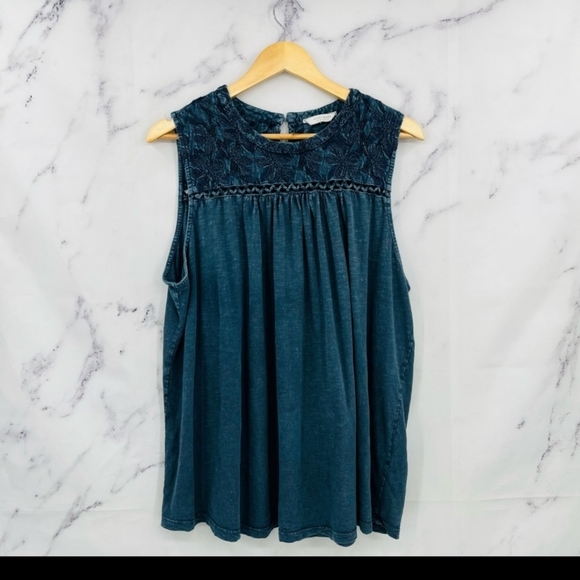 Lucky Brand High Neck Lace Sleeveless Top Distressed Blue - Picture 2 of 5